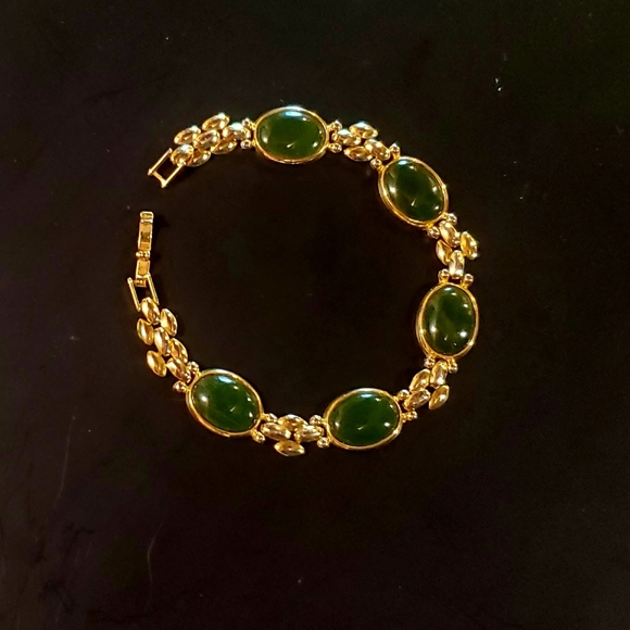 Accessories - Vintage snap clasp Bracelet